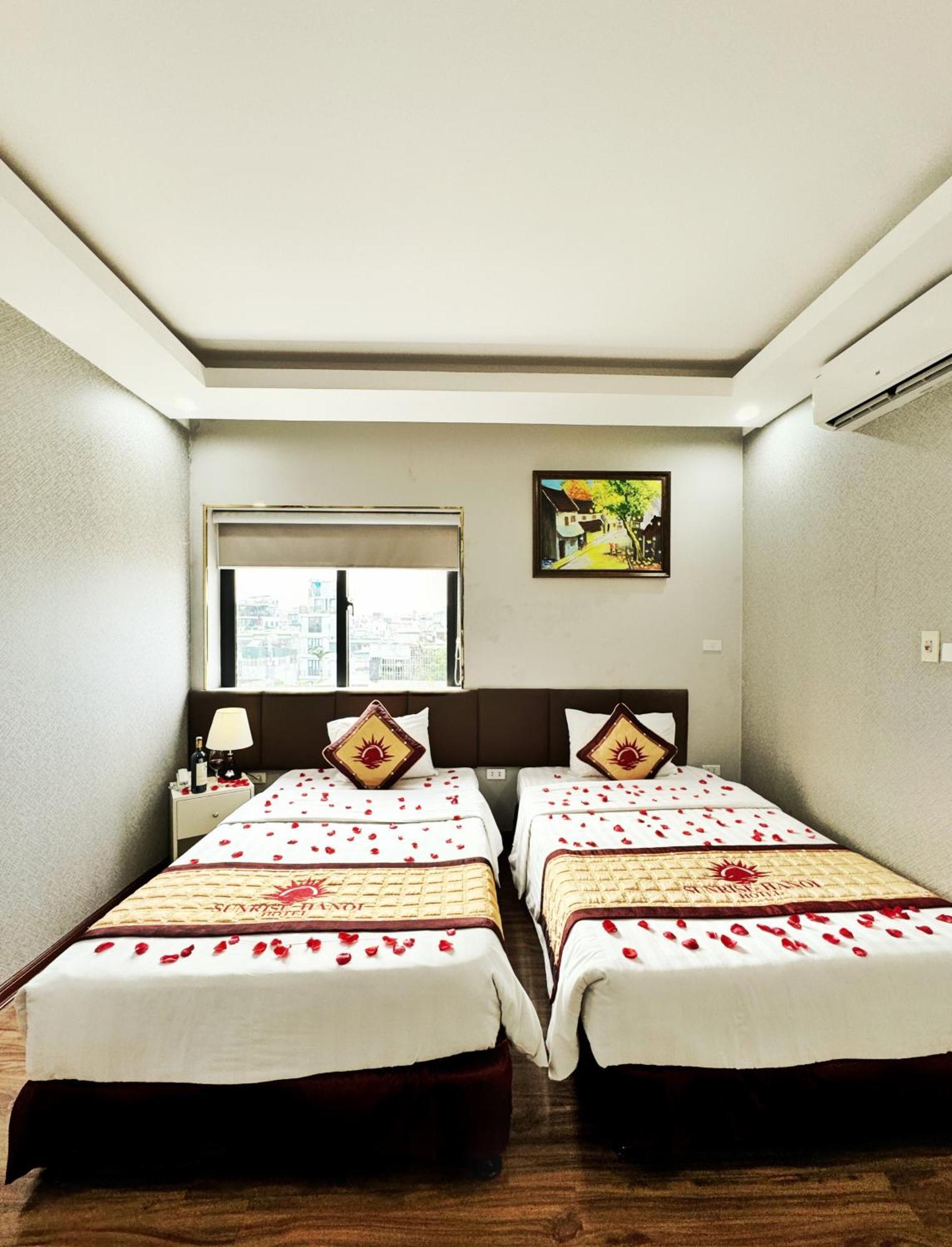 Sunrise Hanoi Hotel Buitenkant foto